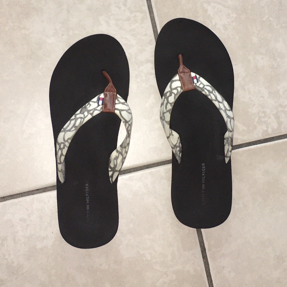 Tommy Hilfiger flip flops